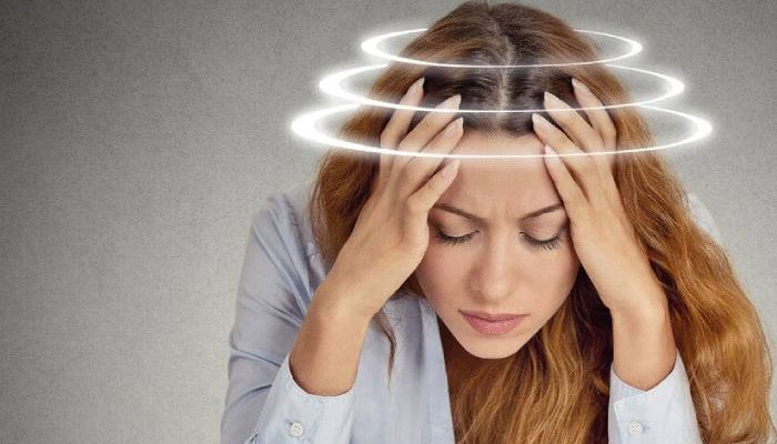 میگرن دهلیزی همراه با سرگیجه
