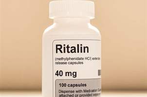 ریتالین چیست و چه عوارضی دارد؟