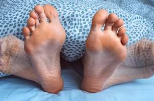 سندرم پای بی قرار ، علت و علائم آن